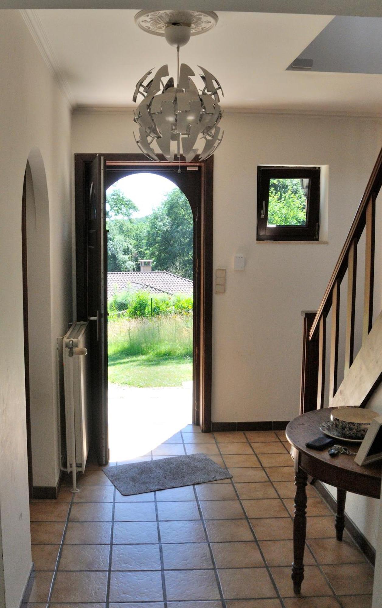 Tres Belle Villa 4 Facades Dans Quartier Vert Et Arbore - 5 Kms De Namur Exterior foto
